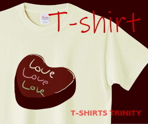 ハートのチョコレートのTシャツ